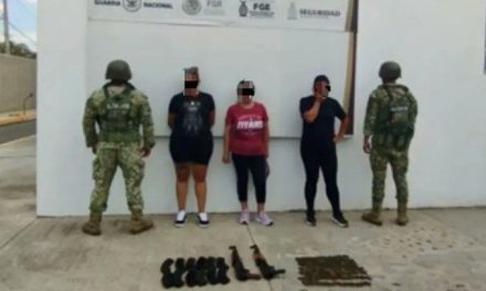 Detienen a tres mujeres con armas largas en operativo conjunto en Culiacán