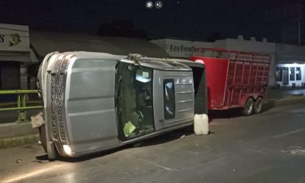 Saltilllo: Se le durmió el caballo y volcó antes de un puente