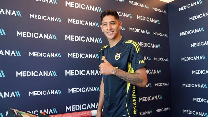 Comienza la aventura de Edson Álvarez en el Fenerbahçe de Turquía