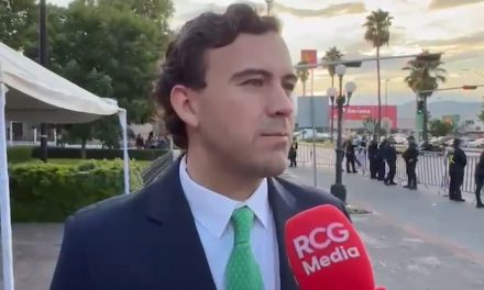 El próximo mes de septiembre entregarán útiles escolares y uniformes