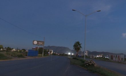 Fallas en el alumbrado público sobre el boulevard Colosio