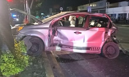 Ebrio se lleva un InDrive de corbata y deja varios lesionados en Saltillo