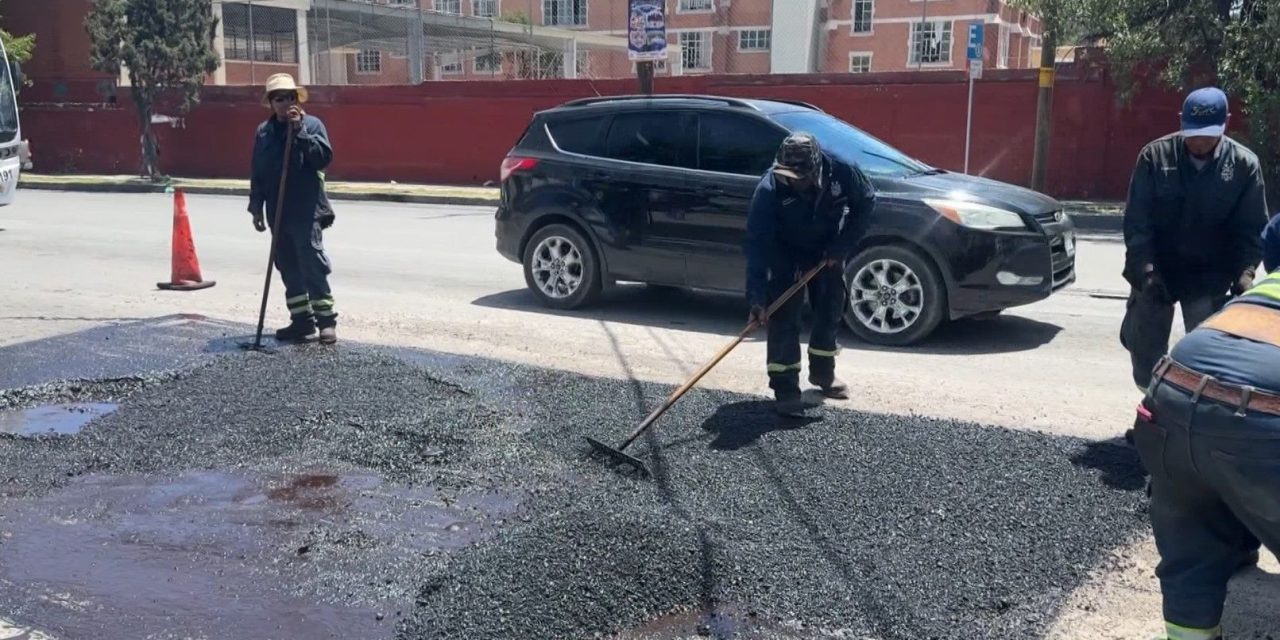 Siguen acciones de bacheo y de mantenimiento de Saltillo
