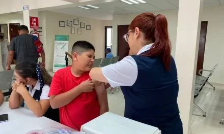 Retoma la región Centro campaña de vacunación escolar