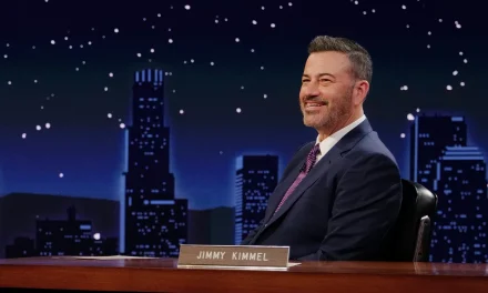 Jimmy Kimmel regresa al aire tras suspensión, pero más de 60 canales no lo transmitirán