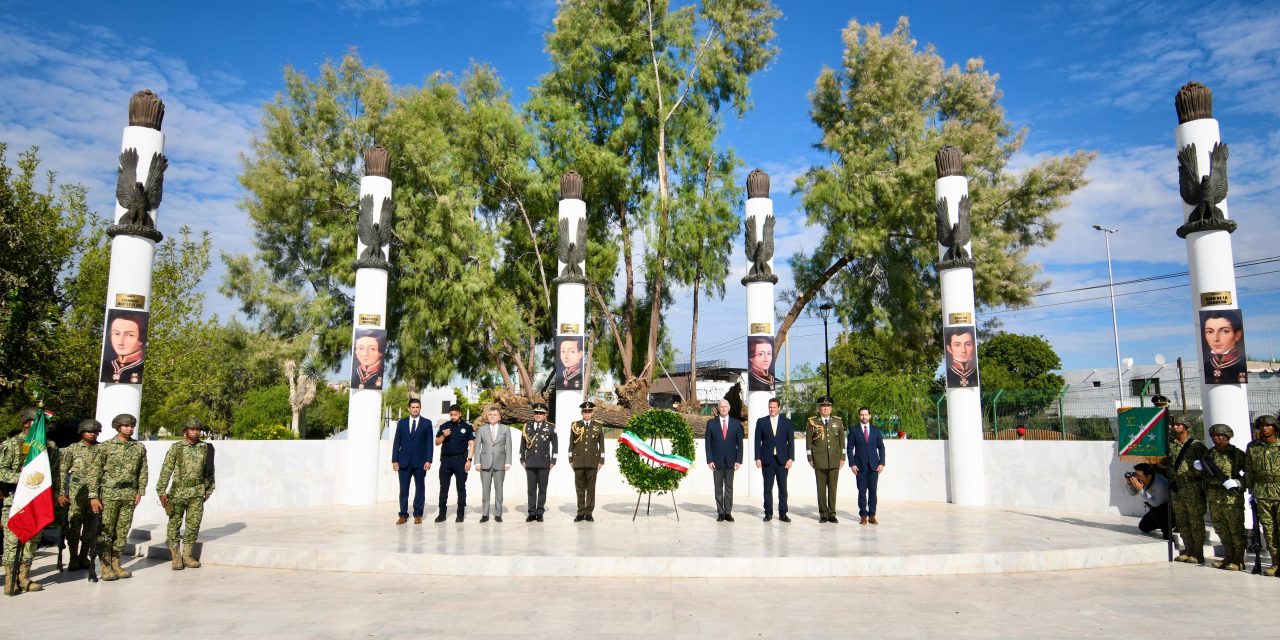 Rinden honores a los Niños Héroes en Torreón