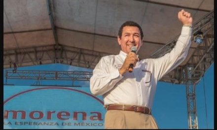Diputado federal Mario López Hernández es regresado de EU tras revocación de visa