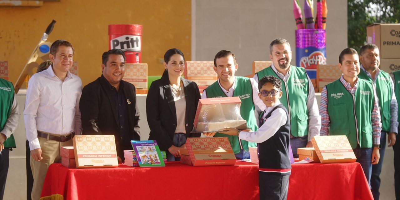 Gobierno de Coahuila concluye entrega de uniformes y útiles escolares