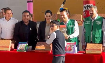 Avanza programa de útiles escolares, son más de 533 mil beneficiarios del apoyo