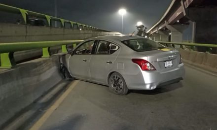 Destroza su auto por borracho en ‘El Sarape’