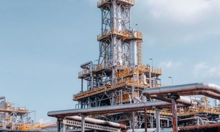 Ladrones burlan seguridad y roban material ferroso en la Refinería de Dos Bocas