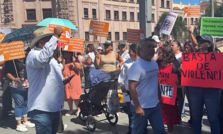 Gobierno de Coahuila se solidariza con la comunidad educativa tras agresión a maestros