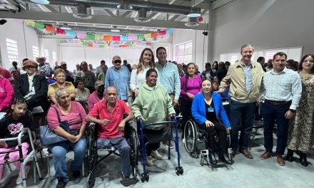 Saltillo: Javier Díaz entregan aparatos ortopédicos a ciudadanos con capacidades diferentes