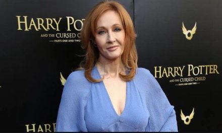 J.K. Rowling de nueva cuenta enfrenta polémica por sus posturas sobre género