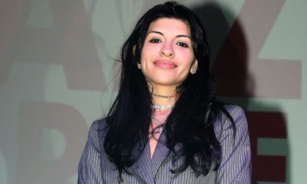Cazzu desata intriga con misteriosa publicación en redes sociales