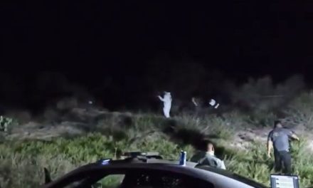 Mueren padre e hijo en volcadura en la carretera a Monclova