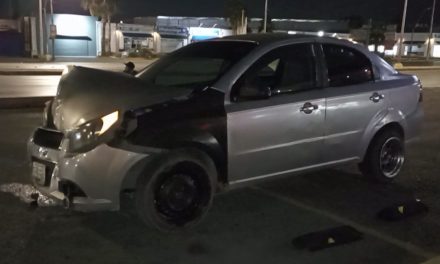Chocan en Saltillo y ninguno acepta la culpa