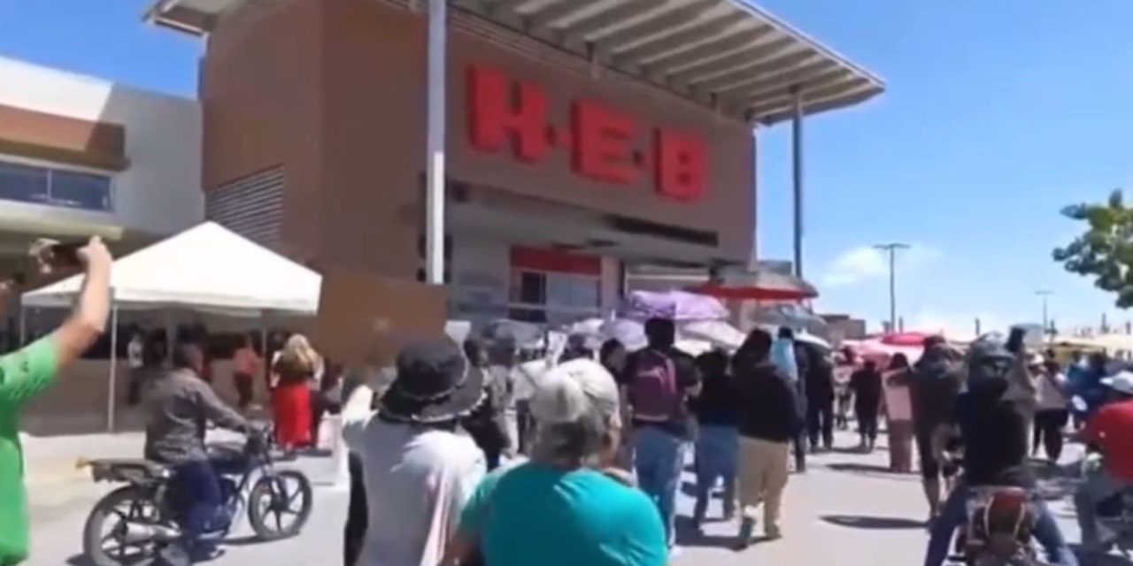 Torreón: Realizan protesta en HEB por muerte de “Papayita”