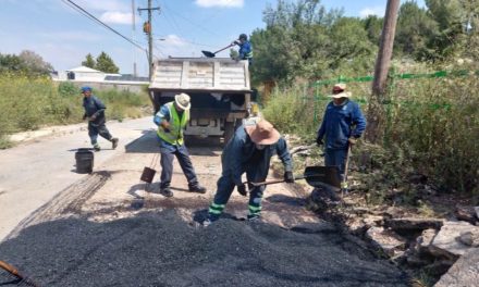 Sigue el bacheo por todo Saltillo