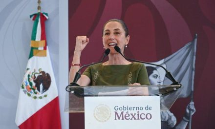 Sheinbaum defiende a AMLO; ‘Lo están calumniando quienes perdieron sus privilegios’