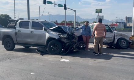 Vuelta prohibida origina fuerte accidente en Periférico