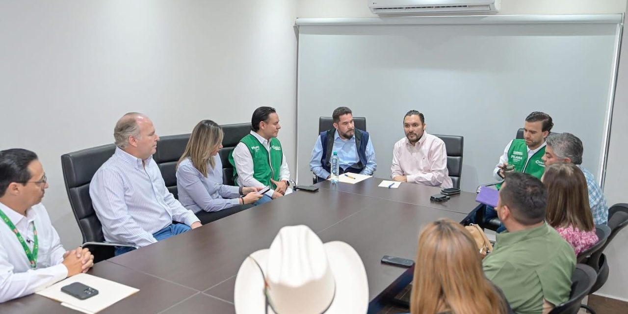 Carlos Villarreal impulsa proyectos estratégicos regionales con alcaldes y CFE