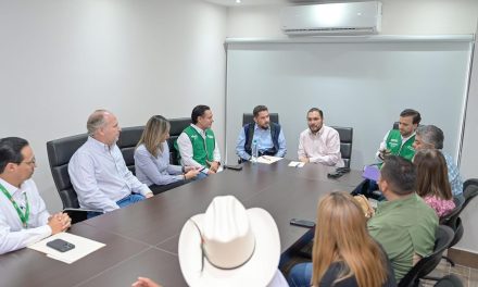 Carlos Villarreal impulsa proyectos estratégicos regionales con alcaldes y CFE