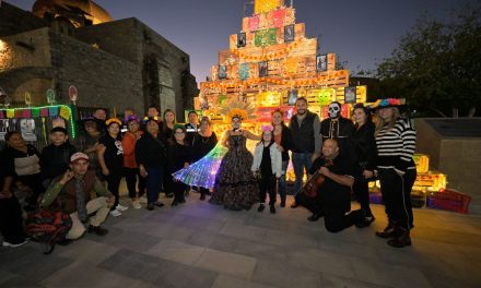 Monclova celebra sus tradiciones con el Desfile de Día de Muertos