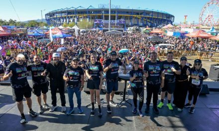 Miles corren con éxito el Medio Maratón Monclova 2025
