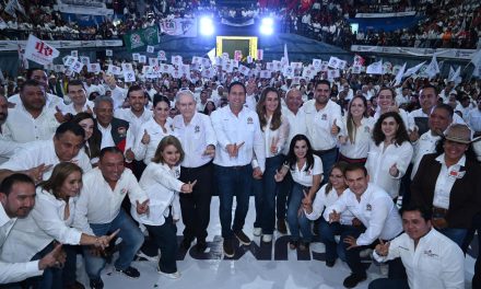 ‘Los gobiernos del PRI dan grandes resultados a Saltillo’