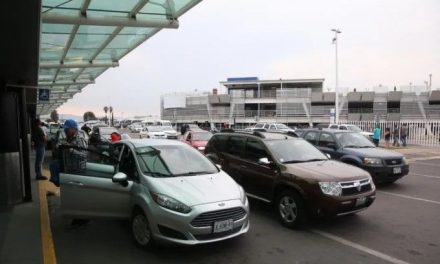 SICT desmiente autorización de Uber en aeropuertos y advierte a usuarios