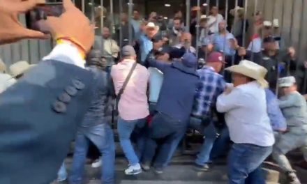 Agricultores salen sin acuerdo de Segob y amenazan con bloqueos en 20 estados