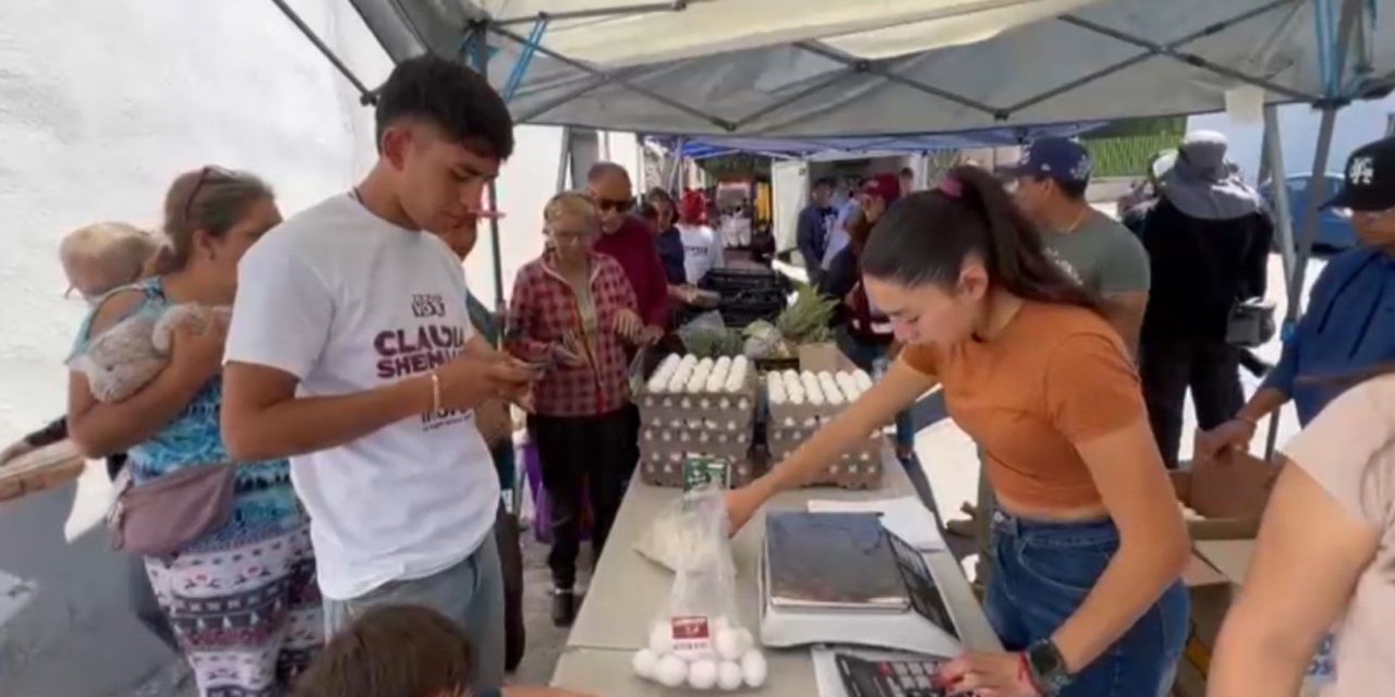A Parras los mercadito sobre ruedas de Alberto Hurtado