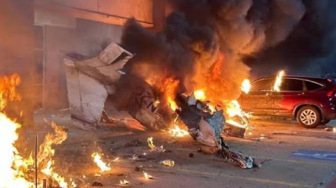 Avioneta se desploma en zona industrial de Fort Worth, Texas y deja dos muertos
