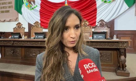 Celebran regreso de vuelo Saltillo- Cdmx