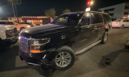 Conductor ebrio ignora semáforo y provoca múltiple choque en Francisco Coss