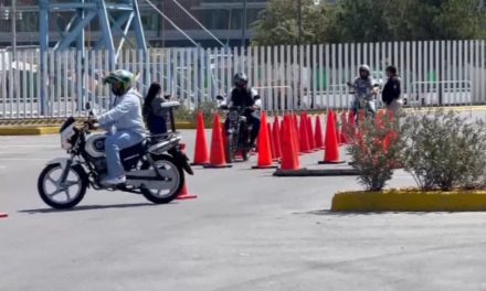 Continúan capacitando a motociclistas con el programa ‘Rueda por tu vida’