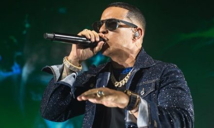 Daddy Yankee regresa a los escenarios en los Premios Billboard 2025