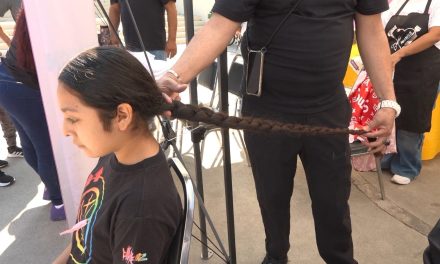 Saltillo: Constanza dona su cabello para apoyar a niños con cáncer