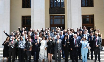 Entregan reconocimientos a notarios con más de 30 años de labor en Coahuila