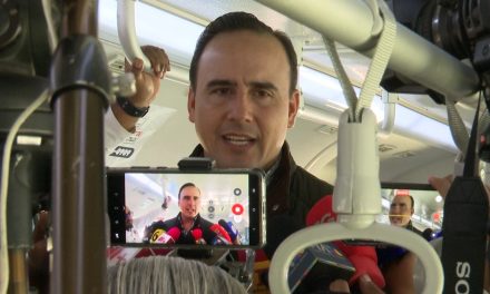 Inicia el gobernador gira al extranjero