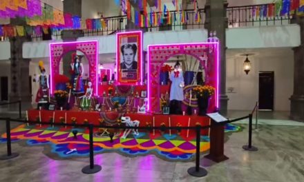 Invitan a visitar el altar de muertos instalado en Palacio de Gobierno
