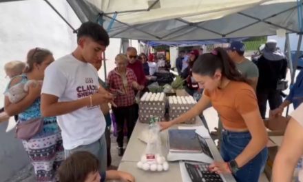Llegó el Mercadito de Alberto Hurtado a la colonia 15 de abril este sábado