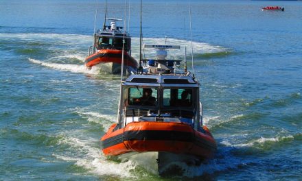 Rescatan a 28 menores en operativo naval en el Golfo de California