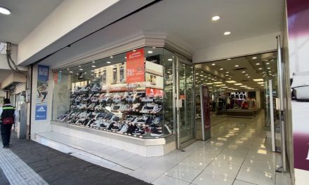 Saltillo: Mujer denuncia acoso y amenazas por empresa distribuidora de vales