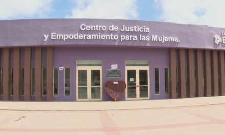 Presentan alumnas de UTC denuncia contra alumno que les tomaba fotos en el baño