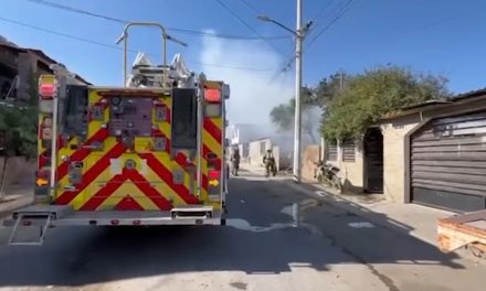 Saltillo: Provocan incendio en tejaban y huyen