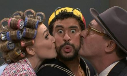 Así fue el homenaje de Bad Bunny a El Chavo del 8 en Saturday Night Live (video)