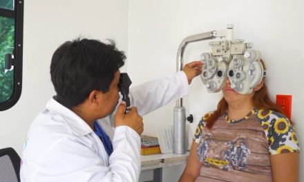 Suma Amor en Movimiento 3 mil 563 lentes entregados