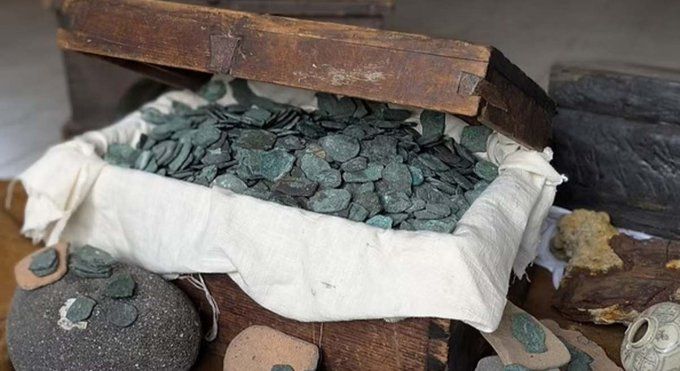 Grupo de buzos descubre un tesoro millonario de 1715 en la Florida